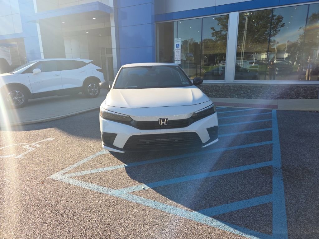 2022 Honda Civic Sport photo 2