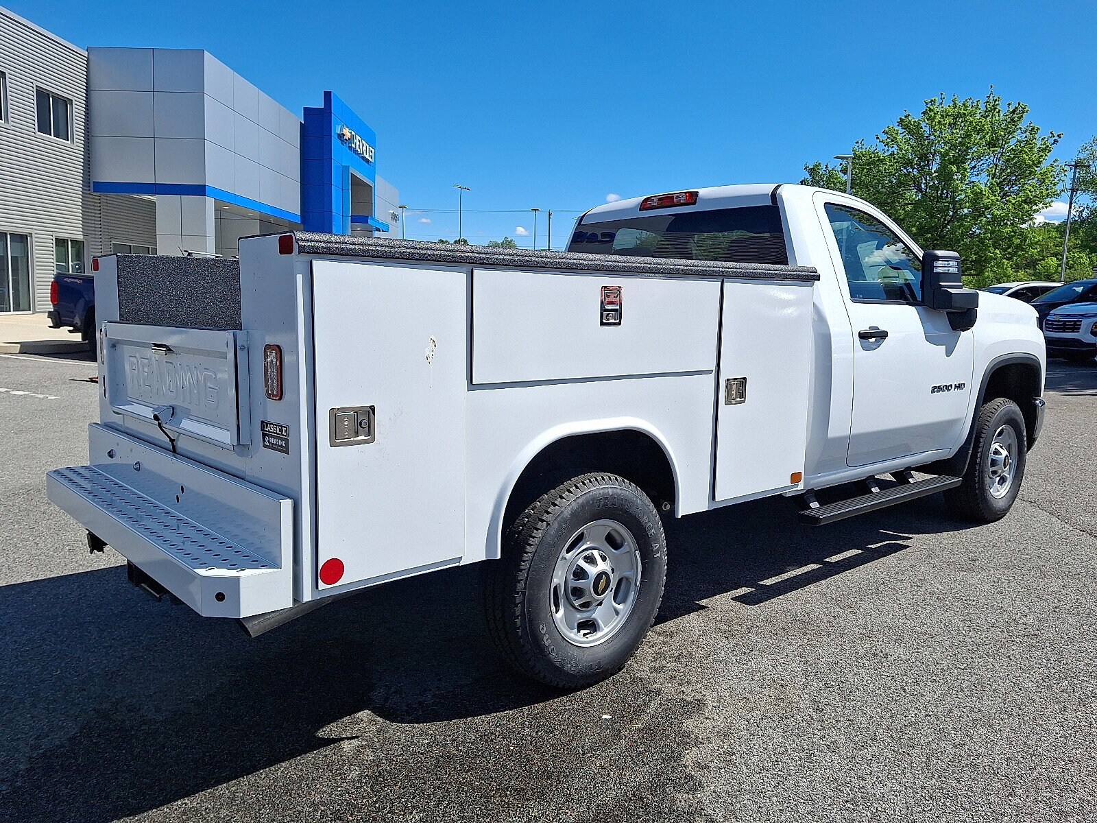 2025 Chevrolet Silverado 2500HD photo 4