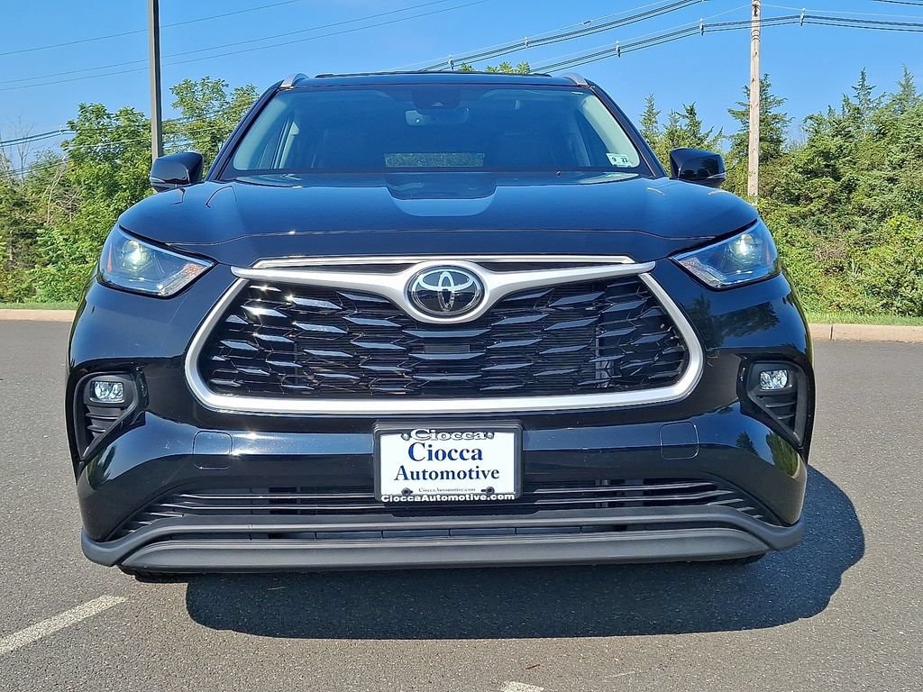 2022 Toyota Highlander XLE - Photo 5