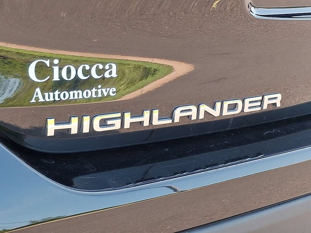 2022 Toyota Highlander XLE - Photo 32