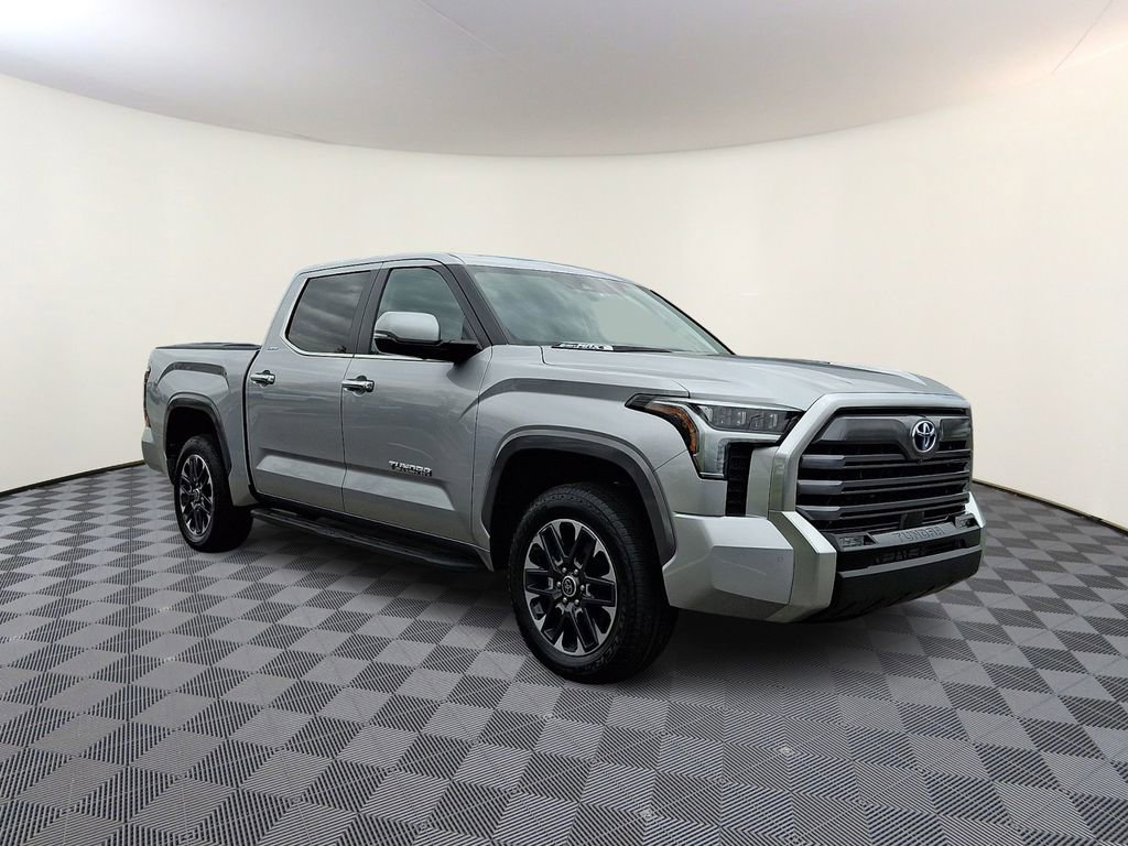 2024 Toyota Tundra Limited's photo