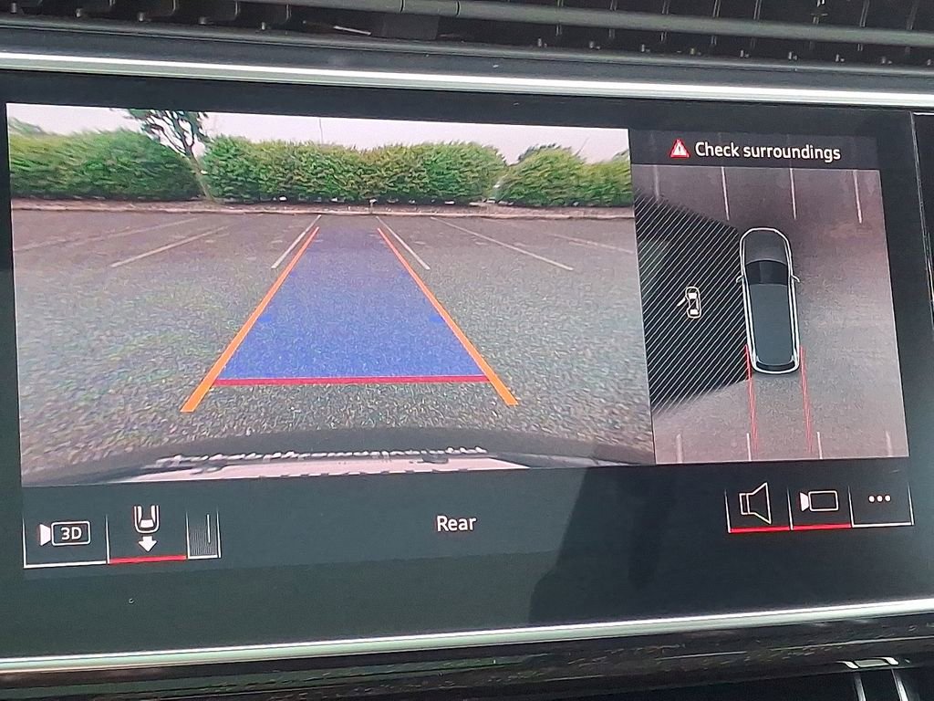 2025 Audi Q7 55 Premium Plus photo 4