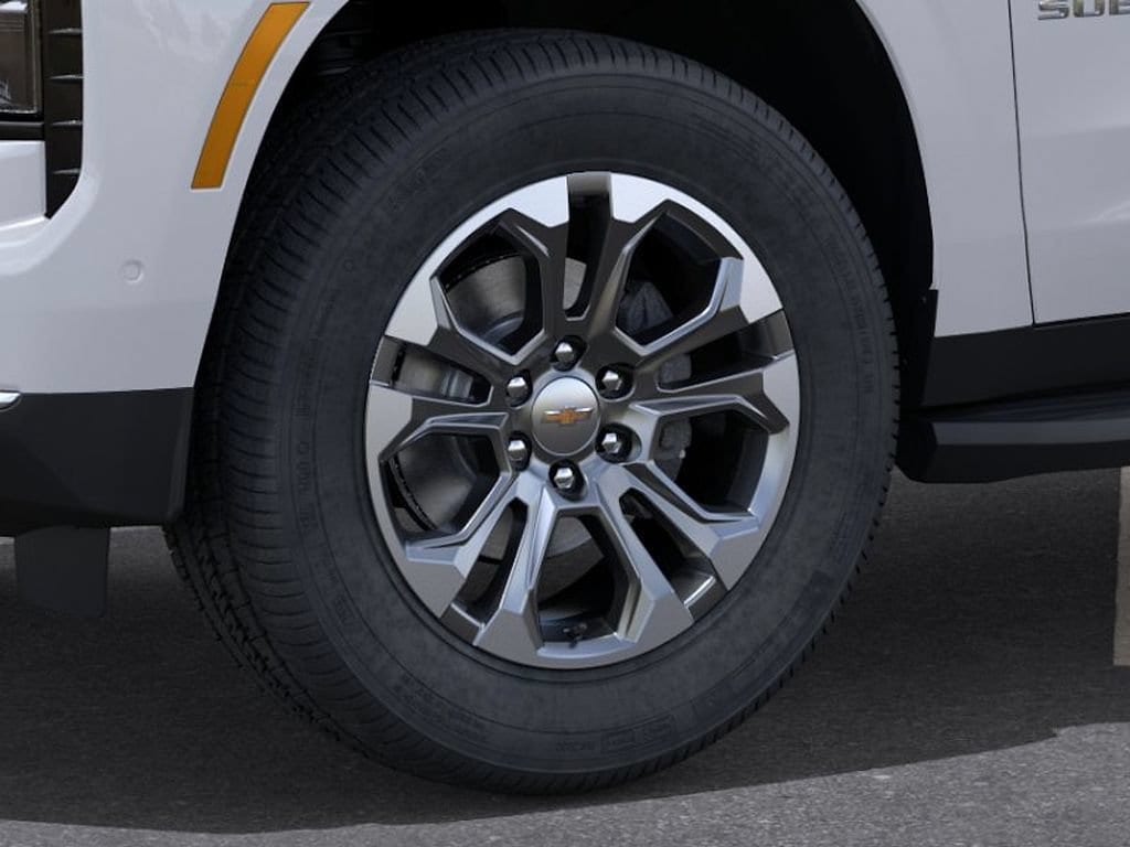 2026 Chevrolet Suburban LT - Photo 9