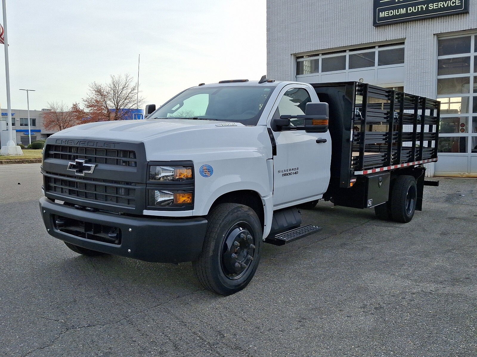 2024 Chevrolet Silverado 5500HD Work Truck photo 2