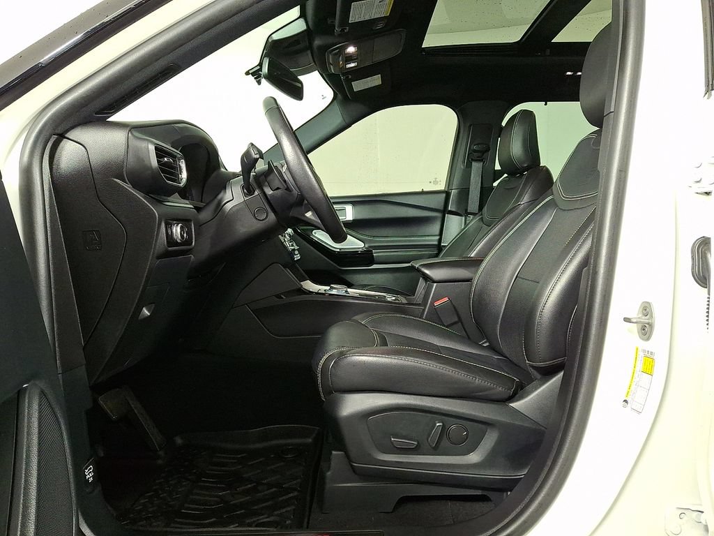 2023 Ford Explorer ST - Photo 17