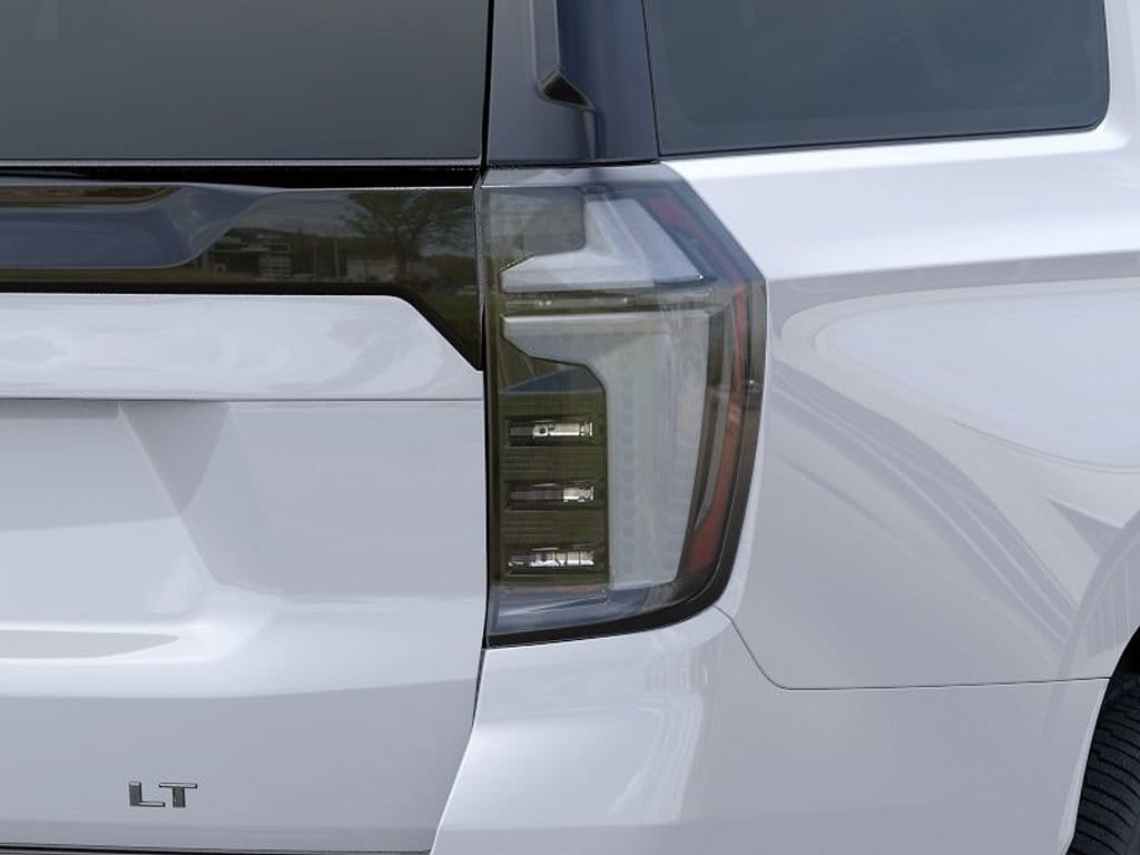 2026 Chevrolet Suburban LT - Photo 11