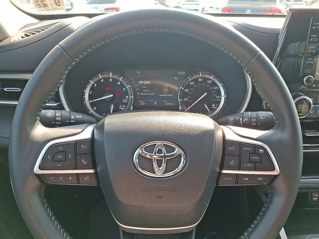 2022 Toyota Highlander XLE - Photo 19