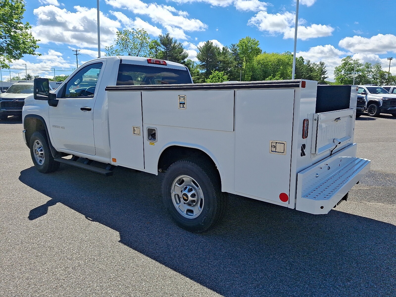 2025 Chevrolet Silverado 2500HD photo 3