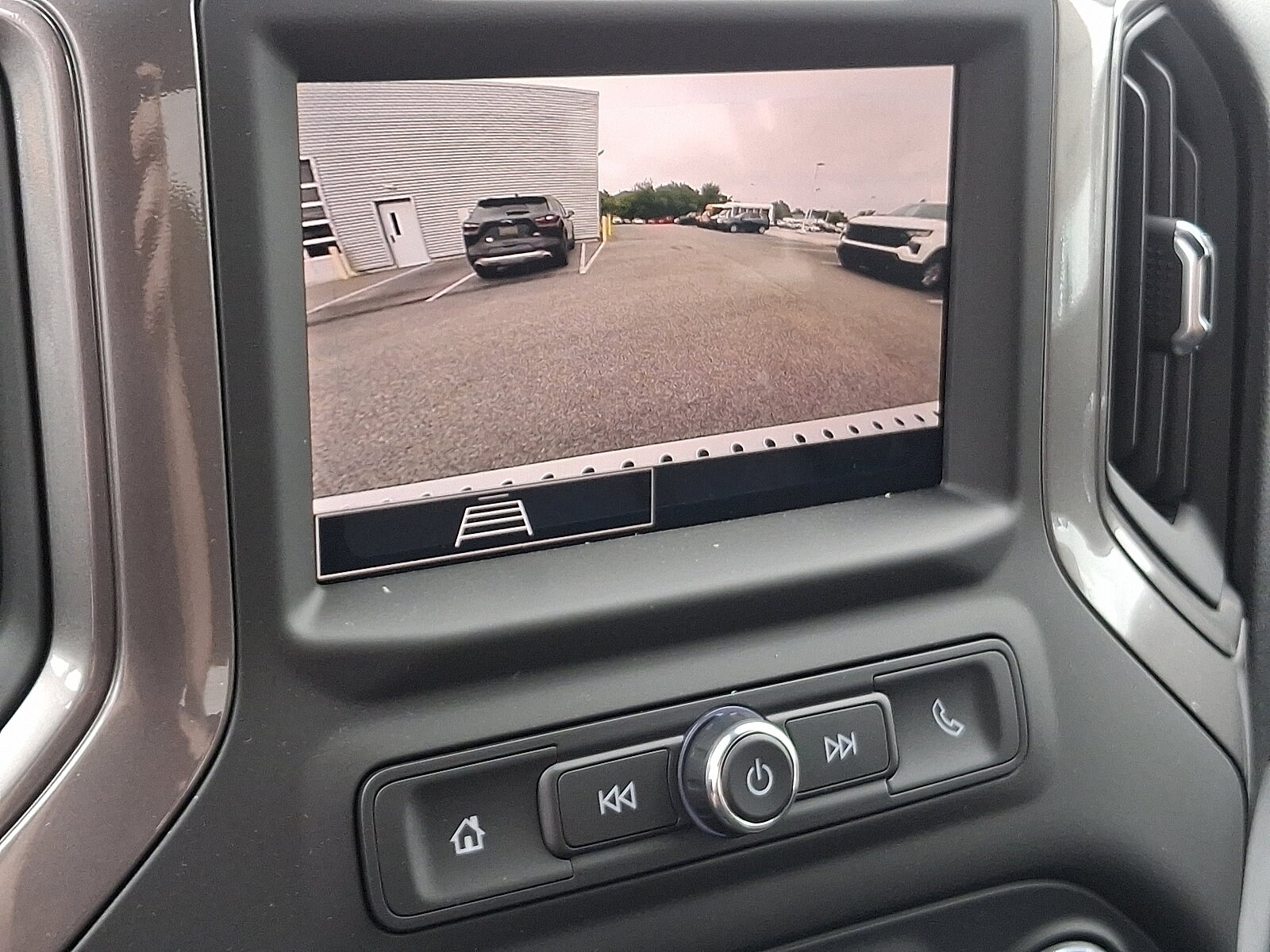 2025 Chevrolet Silverado 3500HD photo 4