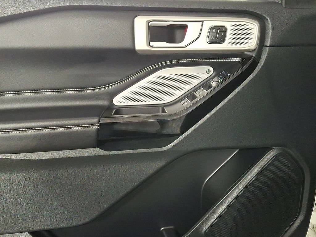2023 Ford Explorer ST - Photo 16