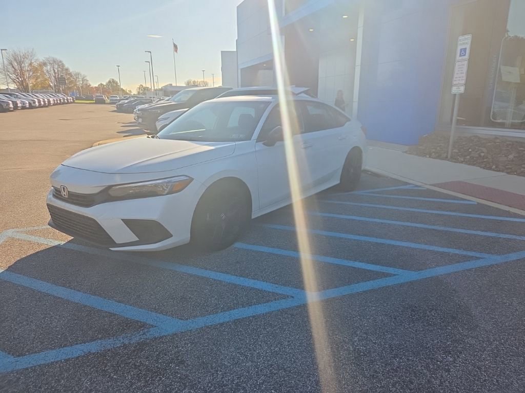 2022 Honda Civic Sport photo 4