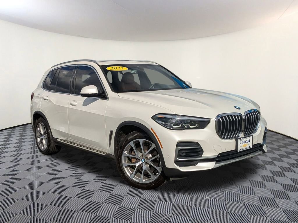 2022 BMW X5 40i's photo