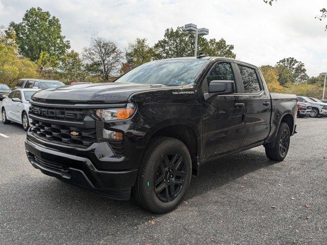 2025 Chevrolet Silverado 1500 Custom photo 3