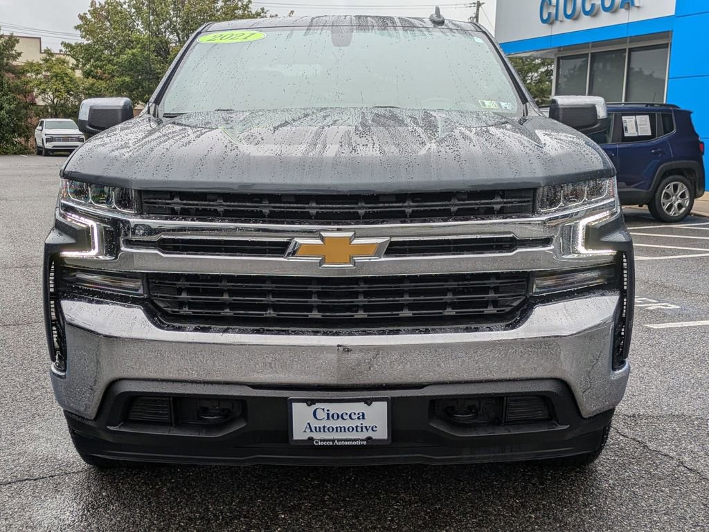 2021 Chevrolet Silverado 1500 LT photo 2