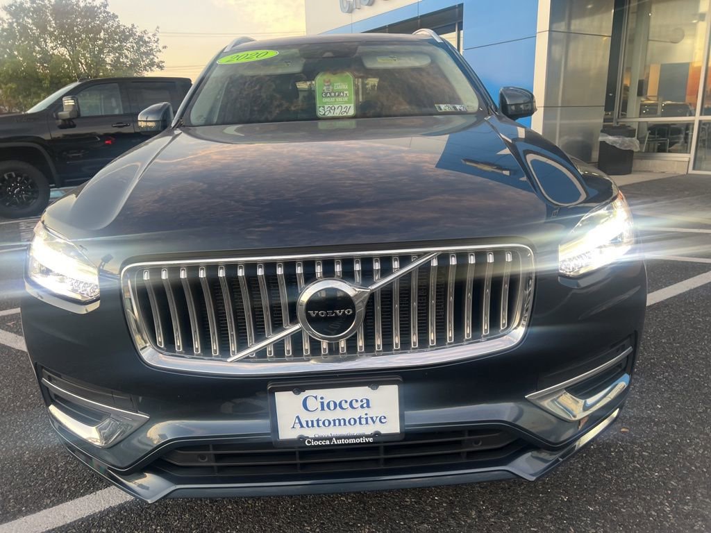 2020 Volvo XC90 Inscription photo 2