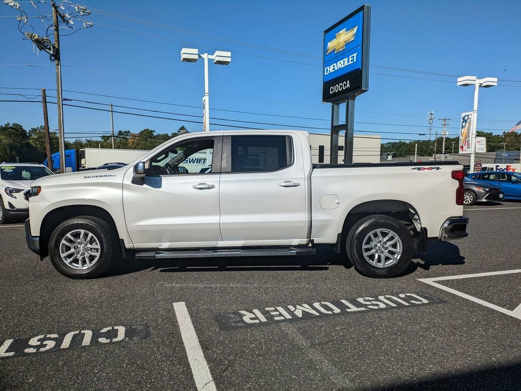 2019 Chevrolet Silverado 1500 LT photo 4