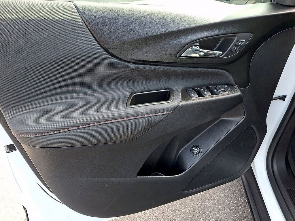 2022 Chevrolet Equinox RS - Photo 24