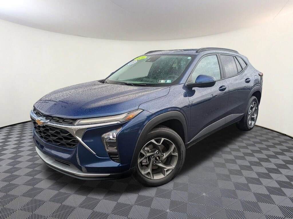 Used 2024 Chevrolet Trax LT SUV