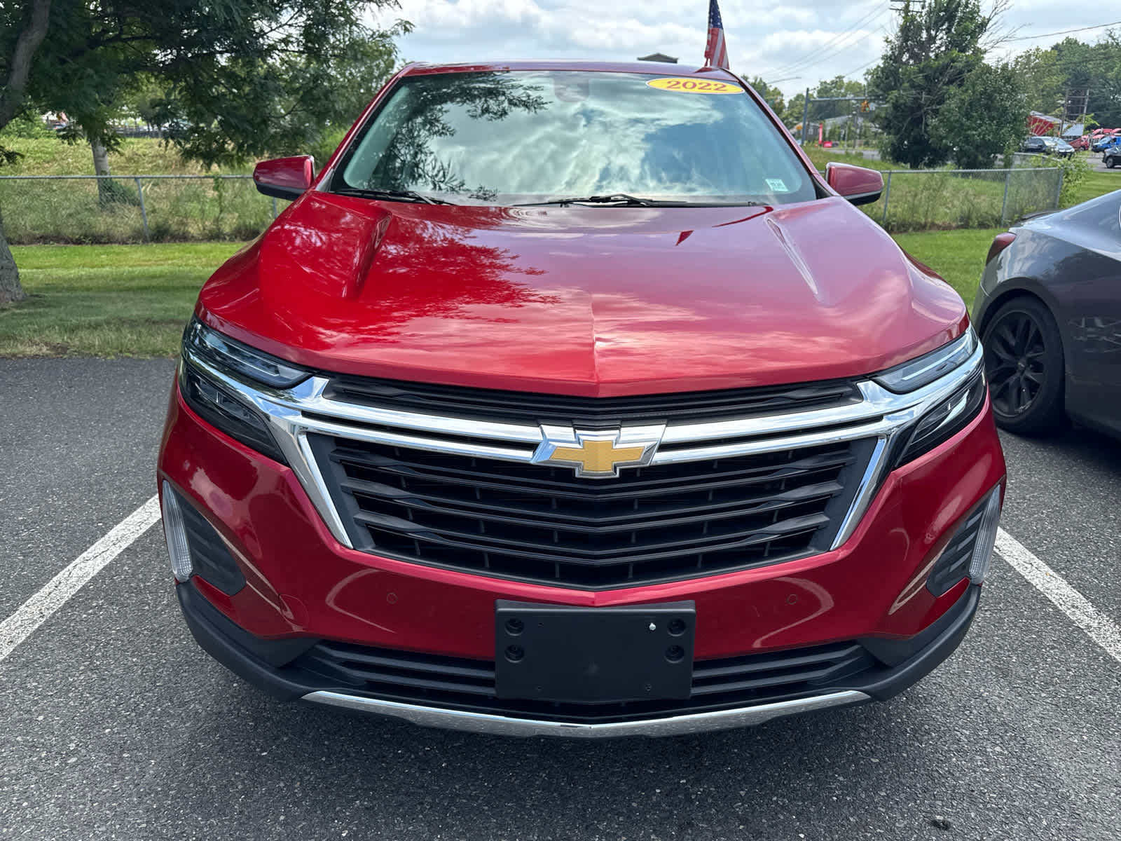 2022 Chevrolet Equinox LT photo 2