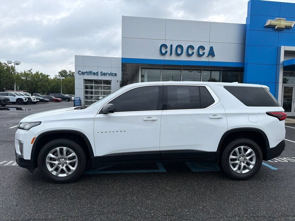 Used 2023 Chevrolet Traverse LS SUV
