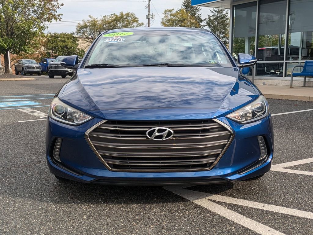 2017 Hyundai Elantra Limited photo 2