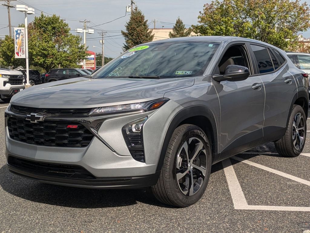 2024 Chevrolet Trax photo 3