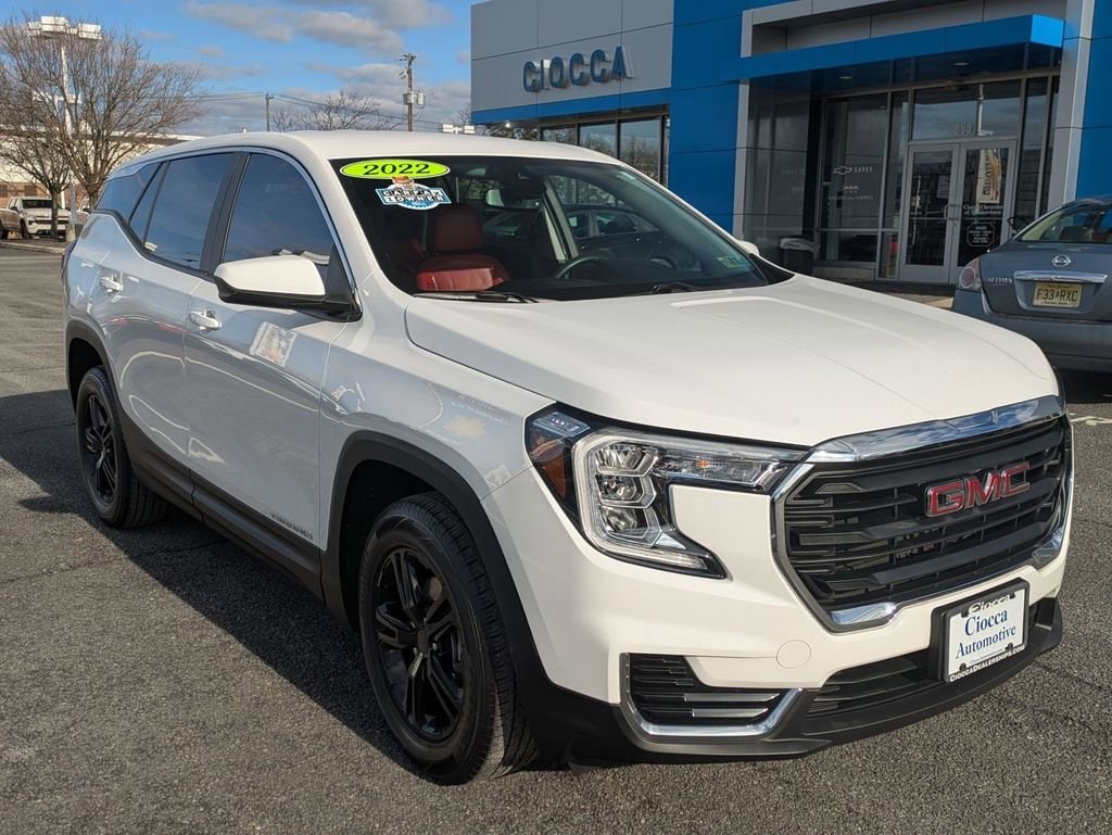 Used 2022 GMC Terrain SLE SUV