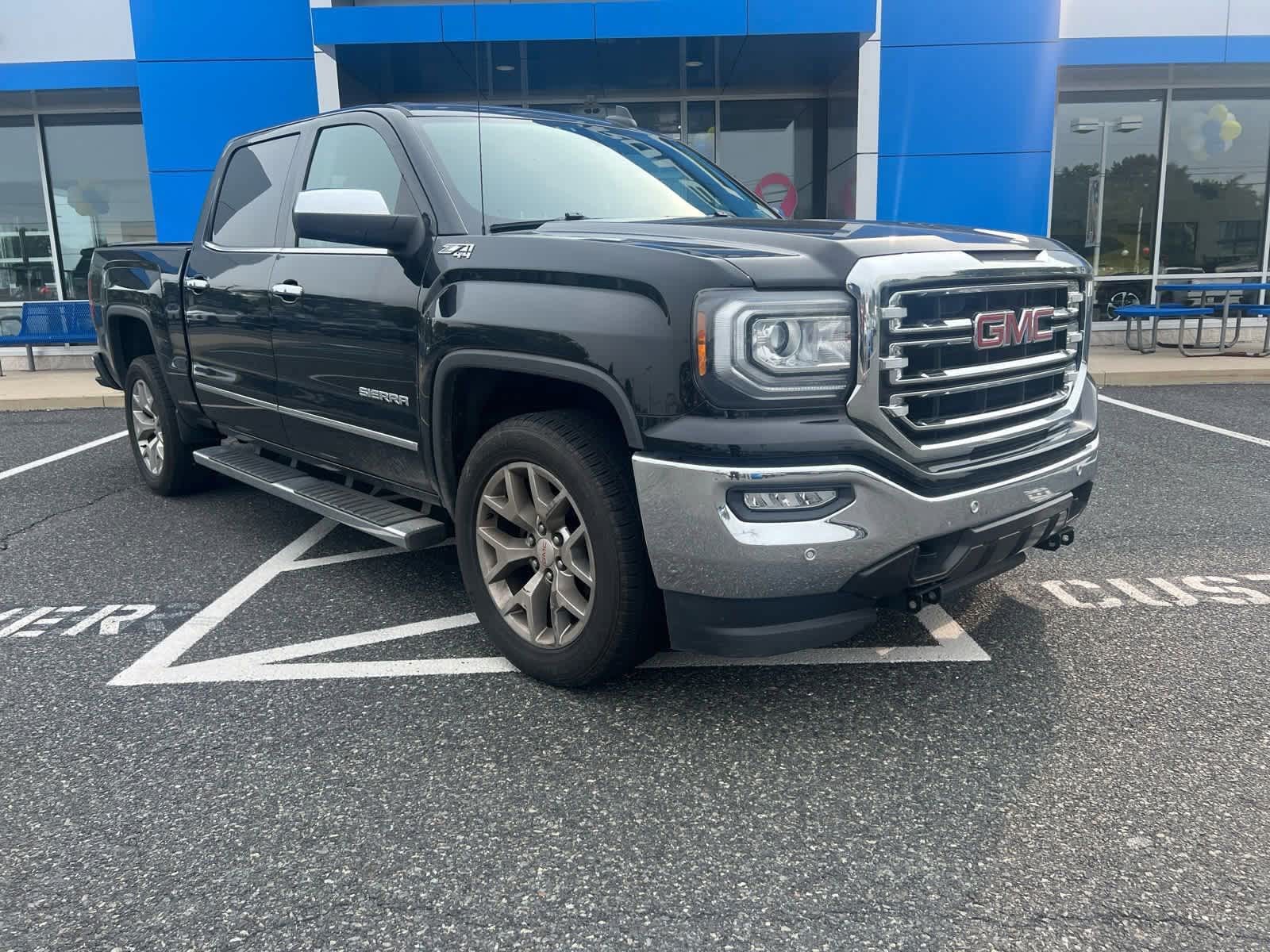 2018 Gmc Sierra 1500 SLT photo 2