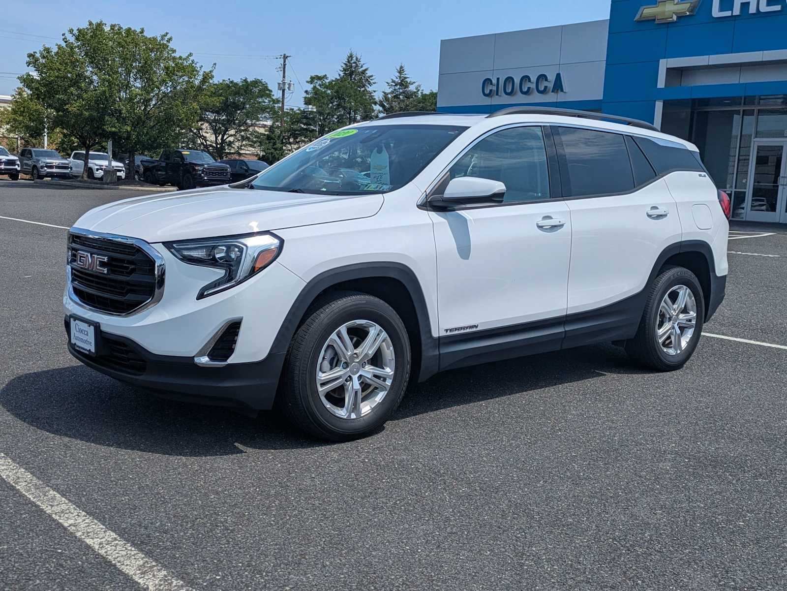 2020 Gmc Terrain SLE photo 2