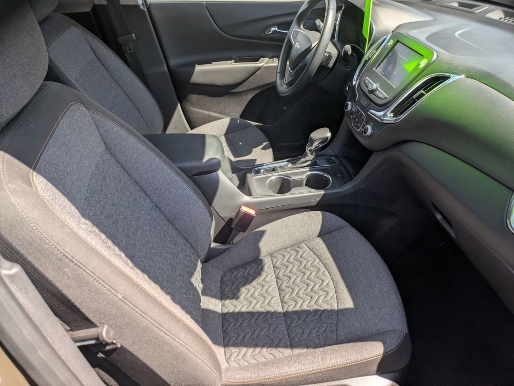 2024 Chevrolet Equinox LT - Photo 24