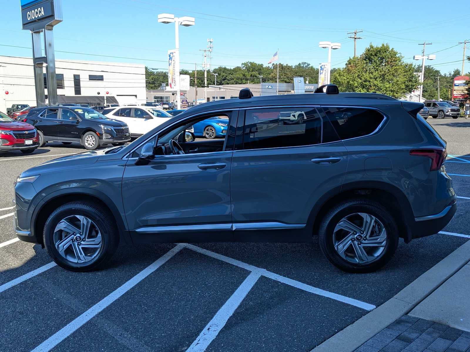 2021 Hyundai Santa Fe SEL Premium photo 2