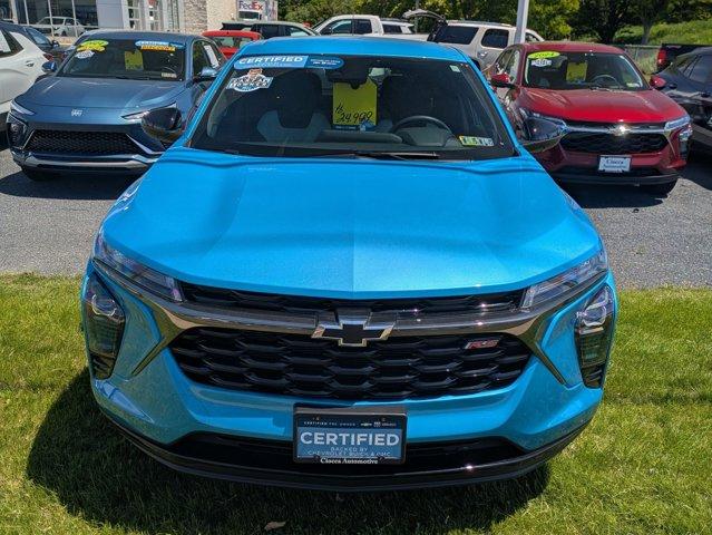 2025 Chevrolet Trax photo 2