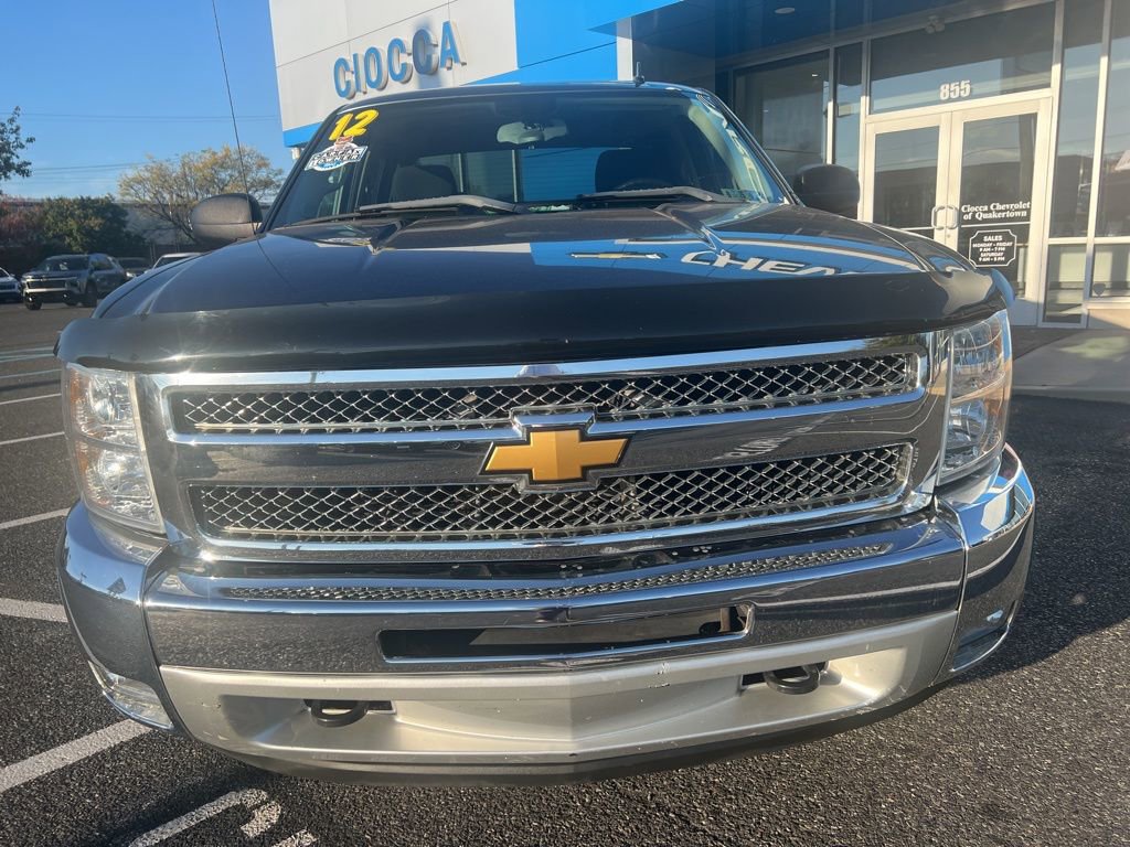 2012 Chevrolet Silverado 1500 LT photo 2