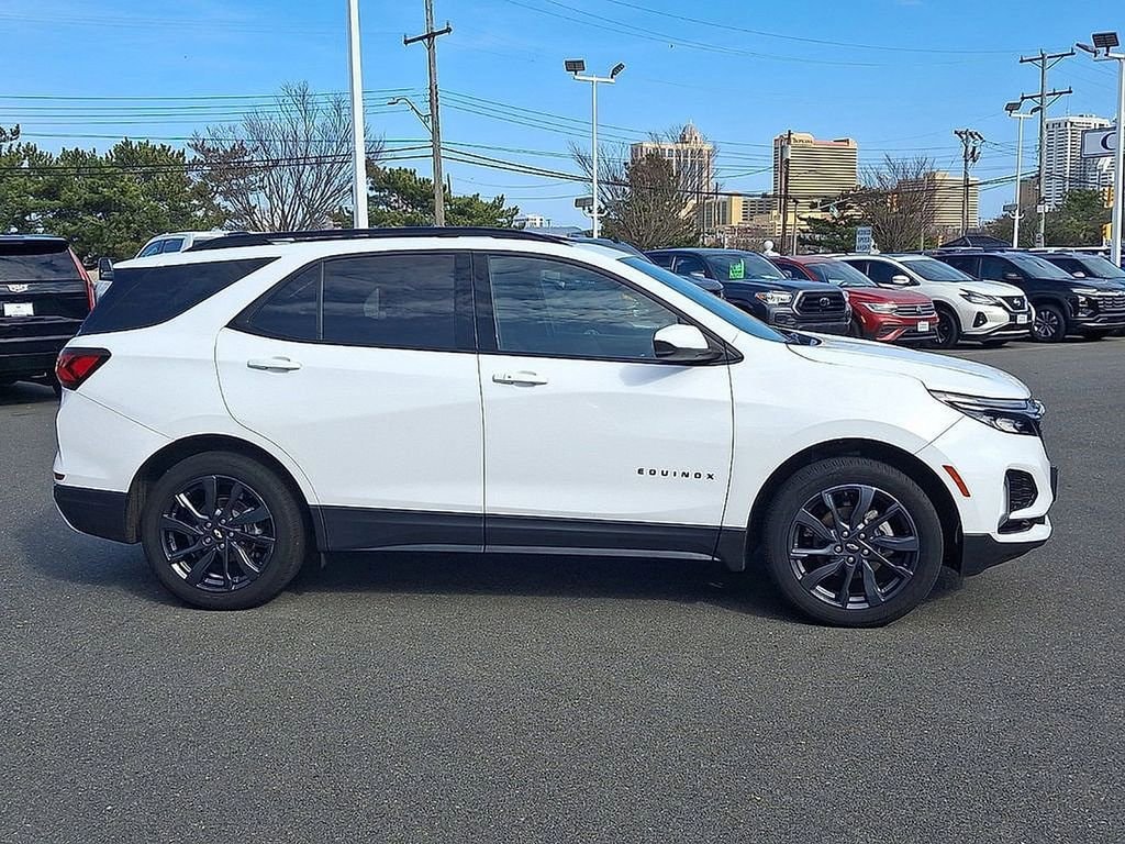 2022 Chevrolet Equinox RS - Photo 11