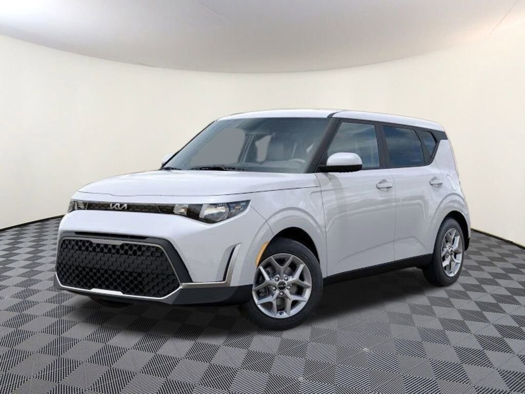 Used 2025 Kia Soul LX Hatchback