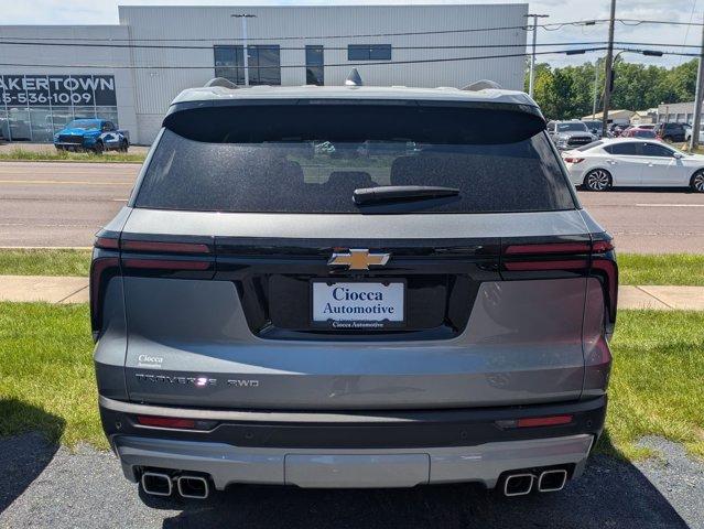2025 Chevrolet Traverse photo 4