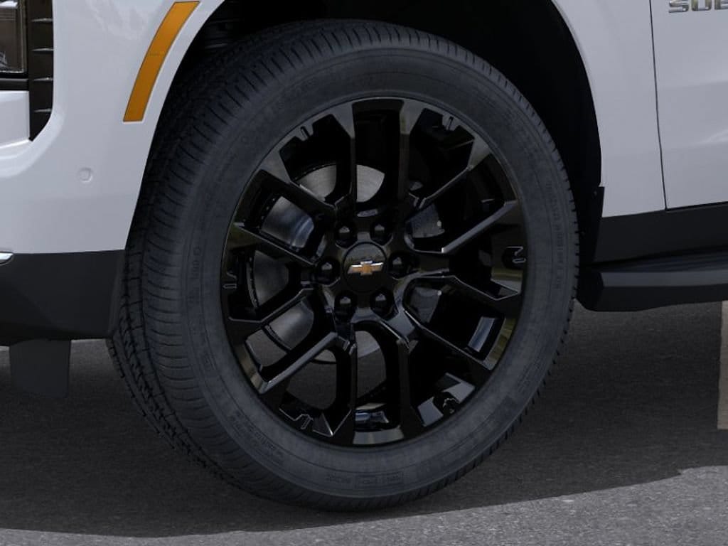 2026 Chevrolet Suburban LT - Photo 9