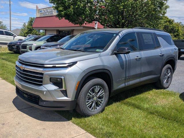 2025 Chevrolet Traverse photo 3