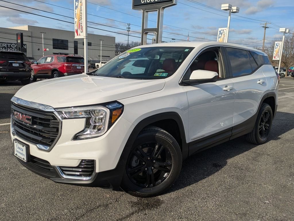 2022 GMC Terrain SLE's photo