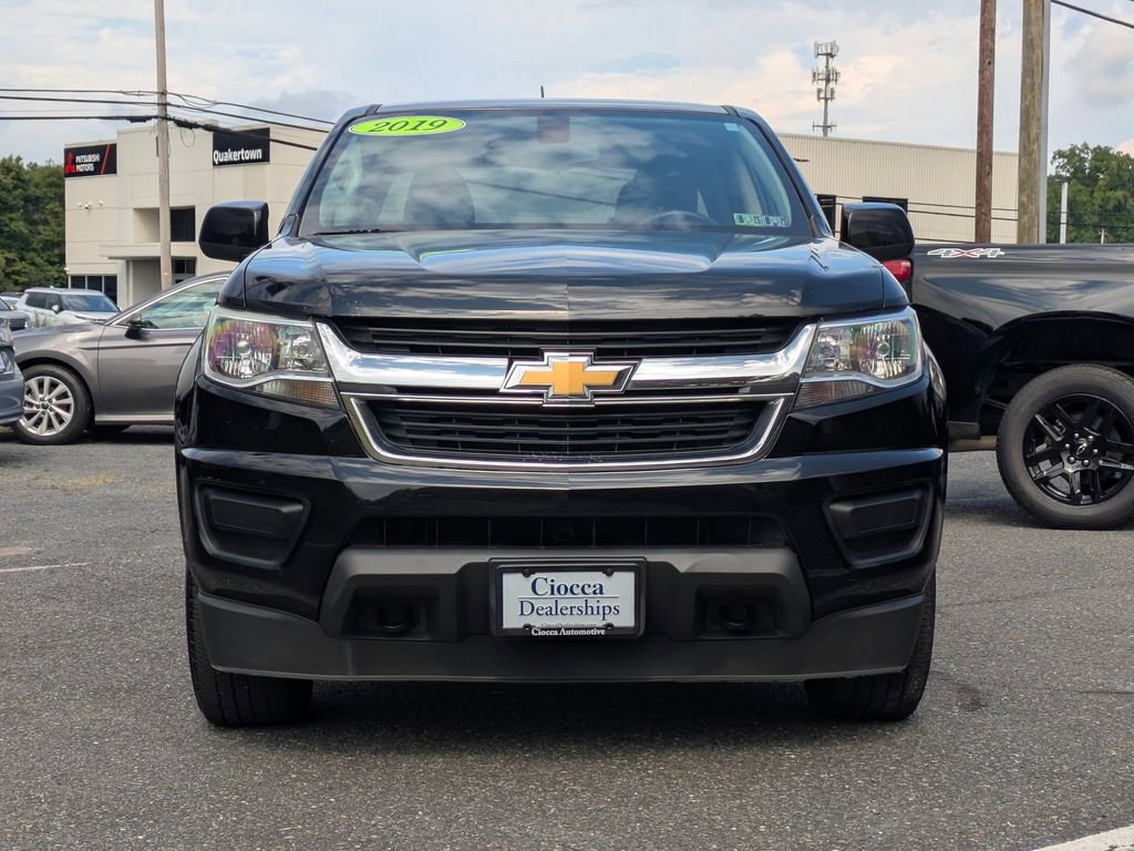 2019 Chevrolet Colorado LT photo 2