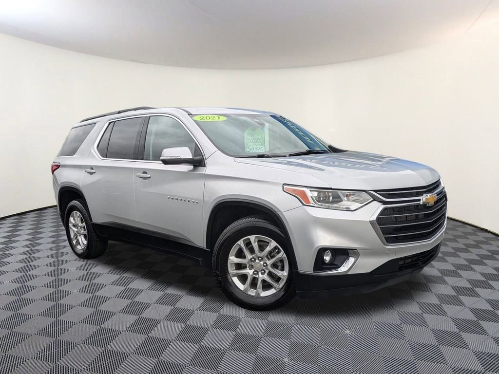 Used 2021 Chevrolet Traverse LT Cloth SUV