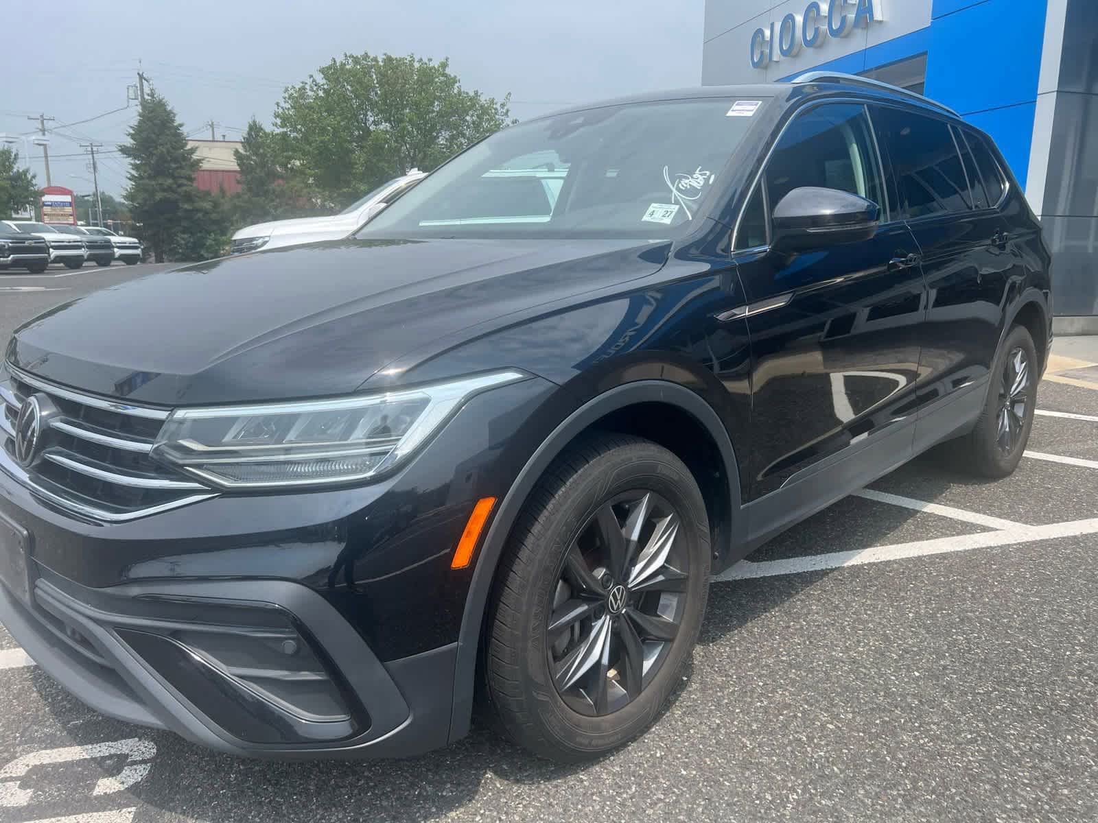 2022 Volkswagen Tiguan SE photo 4