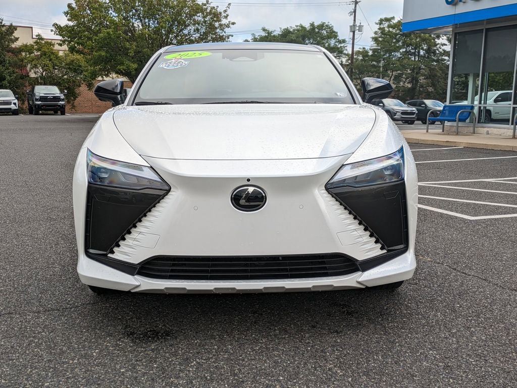 2025 Lexus RZ 450e Premium photo 2