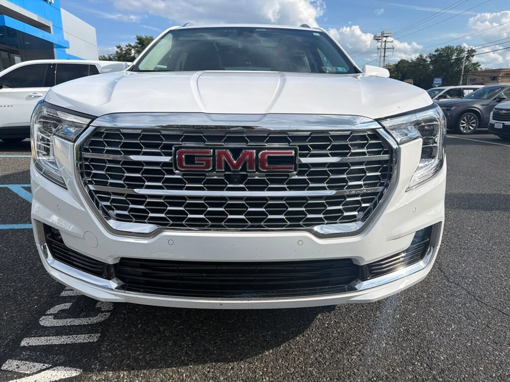 Used 2024 GMC Terrain Denali SUV