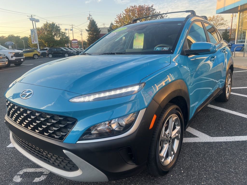 2023 Hyundai Kona SEL photo 3