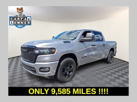 2025 Ram 1500 Tradesman Crew Cab 4x4 57 Box Truck Crew Cab