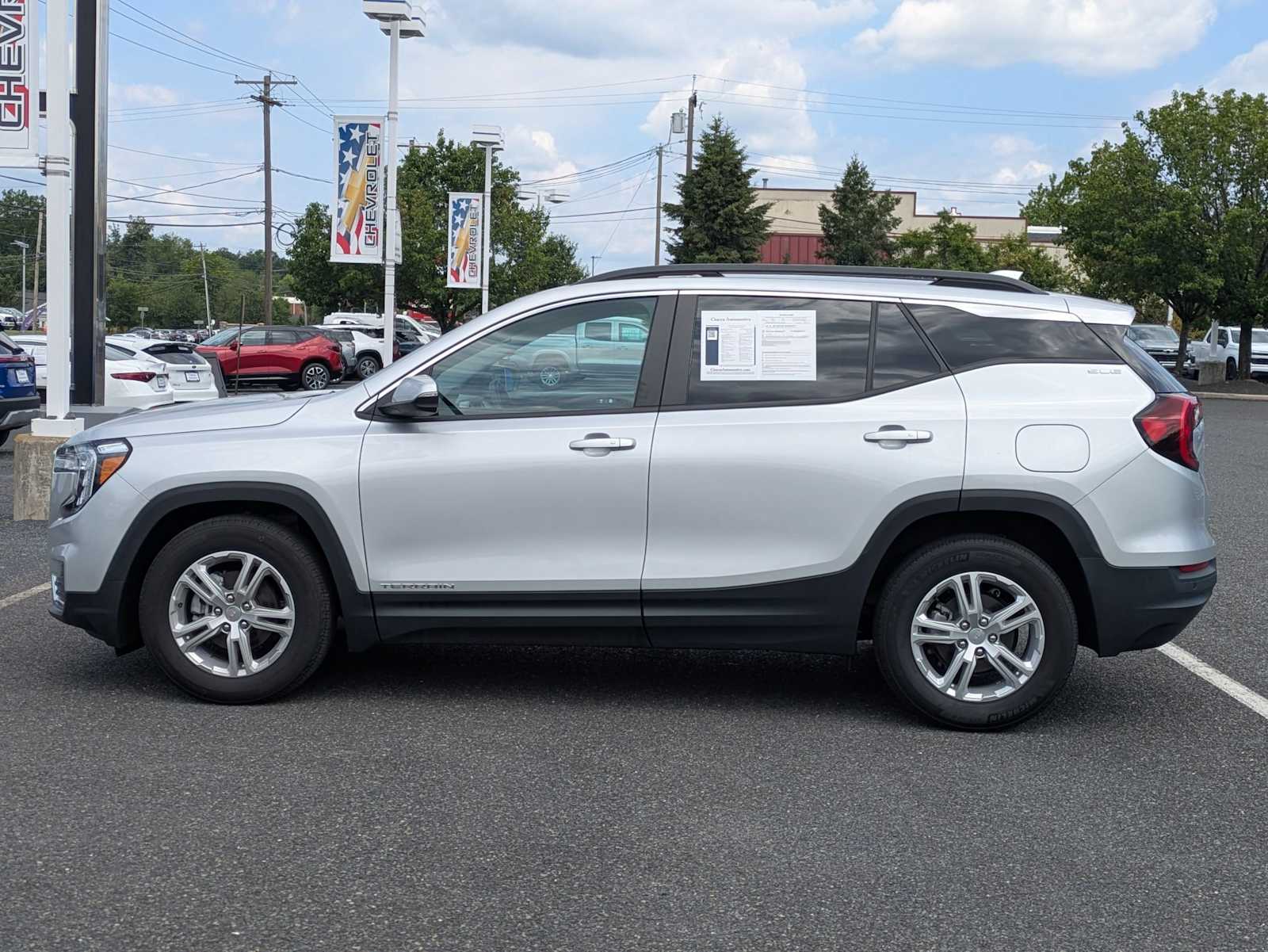 2022 Gmc Terrain SLE photo 4