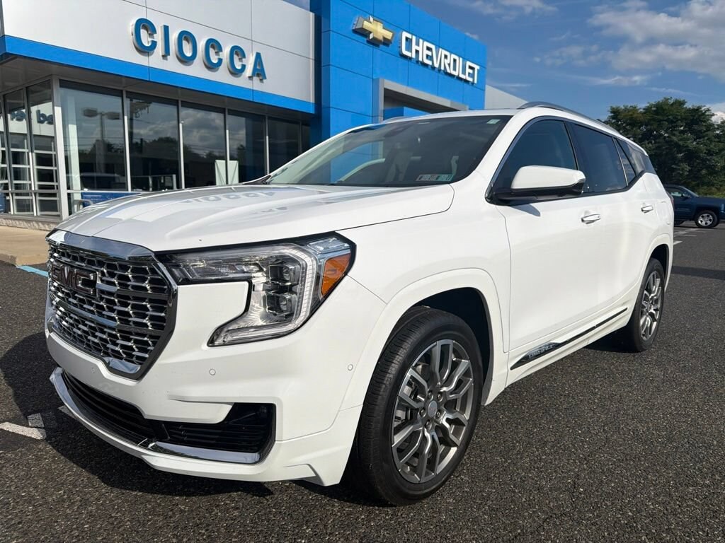 Used 2024 GMC Terrain Denali SUV
