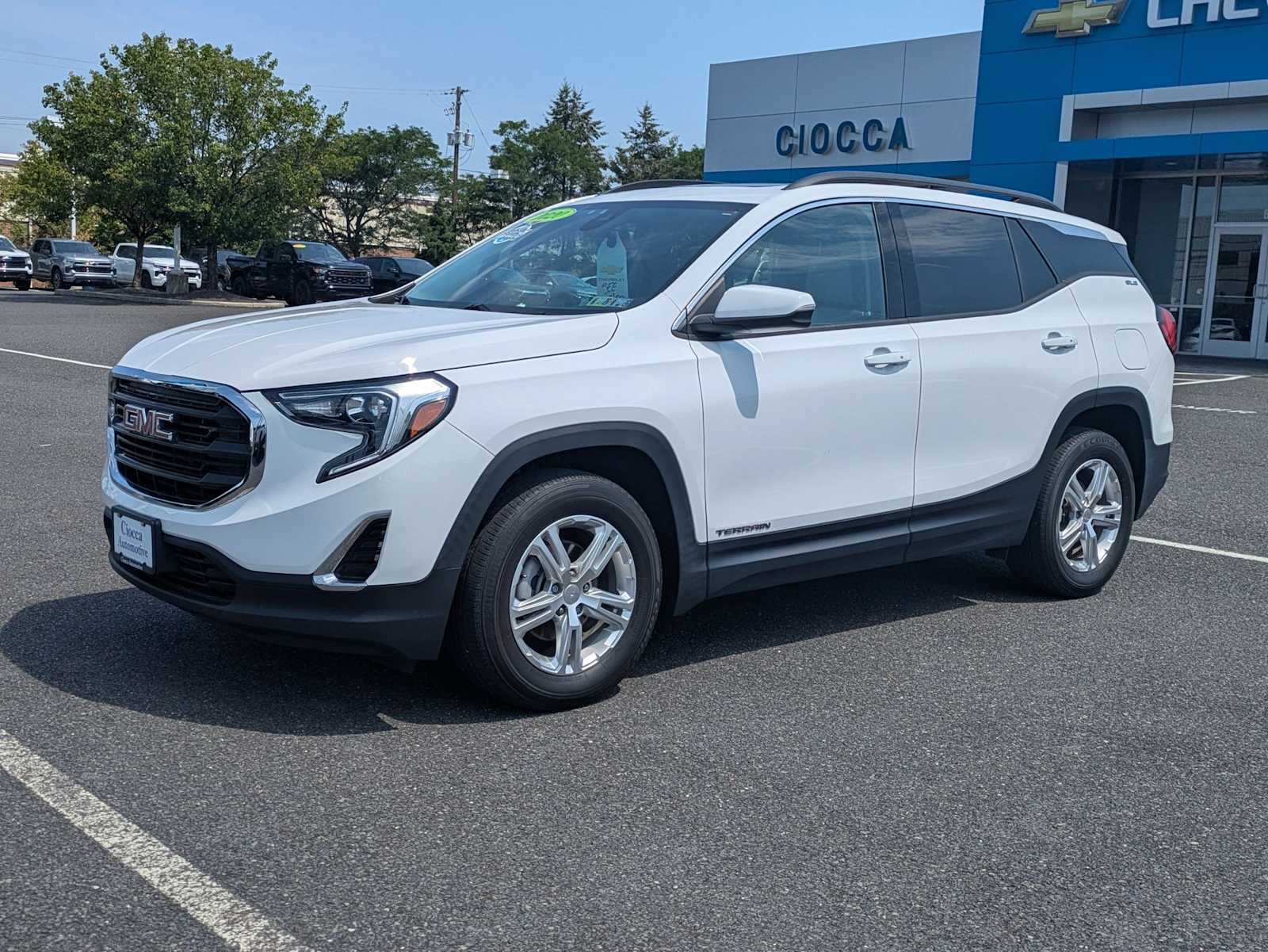 2020 Gmc Terrain SLE photo 3