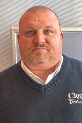 Staff member Lee Guarnere from fde23dc6de9e